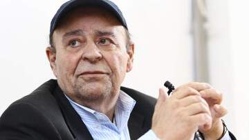  Πέθανε ο καθηγητής Συνταγματικού Δικαίου Σταύρος Τσακυράκης