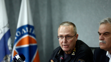 Ντοκουμέντο - Αρχηγός της Πυροσβεστικής: «Στις 16:49 η φωτιά, στις 17:15 η άφιξη των πρώτων 22 υδροφόρων οχημάτων»