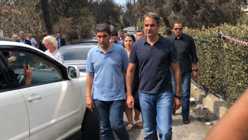 Στο Μάτι ο Κυριάκος Μητσοτάκης - Δεν έκανε δηλώσεις στις κάμερες