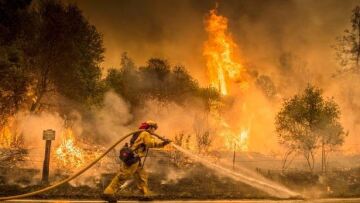 Πυρκαγιές στις ΗΠΑ: Η ξηρασία ενισχύει τα πύρινα μέτωπα