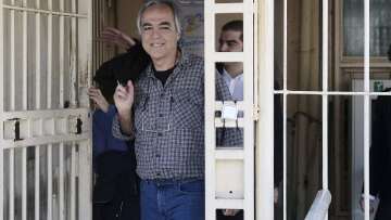 Guardian: Σάλος για την μεταφορά του Κουφοντίνα σε «πολυτελή ανοιχτή φυλακή»