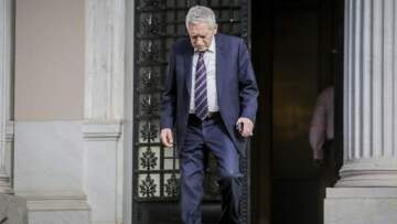 Οργή στο Twitter για δήλωση Κουβέλη ότι... μαύρισε η ζωή των ανθρώπων... αλλά βγαίνουμε από τα μνημόνια 