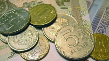 Ρωσία: Οι επικείμενες αμερικανικές κυρώσεις αποδυναμώνουν το ρούβλι