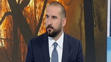Αποστάσεις Τζανακόπουλου από τις δηλώσεις Τόσκα και των πρώην αρχηγών Αστυνομίας και Πυροσβεστικής