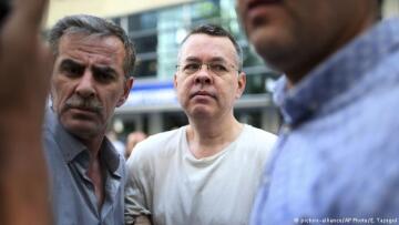 Αξιωματούχος Λευκού Οίκου: Νέες ενέργειες προς την Τουρκία αν δεν ελευθερωθεί ο πάστορας Μπράνσον