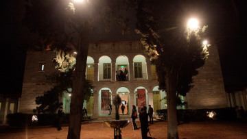 Βανδάλισαν εκθέματα στο Βυζαντινό Μουσείο - Δύο γυναίκες έριξαν λάδι!