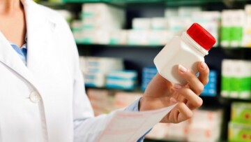 Πρωθυπουργός Βρανδεμβούργου: Πλήρης διαλεύκανση της υπόθεσης με τα κλεμμένα αντικαρκινικά φάρμακα από την Ελλάδα