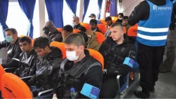 Εξαρθρώθηκε κύκλωμα εκμετάλλευσης μεταναστών που δρούσε μέσω ΜΚΟ