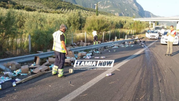 Φωτογραφίες: Νέα εκτροπή νταλίκας στην Αθηνών - Λαμίας