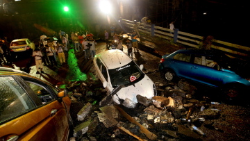 Τραγωδία στην Ινδία: Κατέρρευσε γέφυρα στην Καλκούτα - Ένας νεκρός και 21 τραυματίες