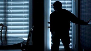 Θεσσαλονίκη: Συμμετοχή σε 8 διαρρήξεις και κλοπές είχε ο 37χρονος που πυροβολήθηκε από ιδιοκτήτη σπιτιού τον Δεκέμβριο 