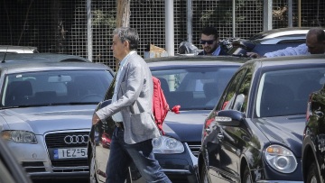 Υπουργείο Οικονομικών: «Στο τραπέζι οι συντάξεις» και το πακέτο παροχών Τσίπρα