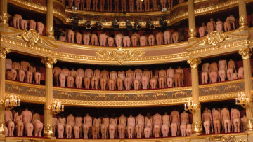 Όπερα στην Αυστραλία: 200 γυμνές γυναίκες «παραδίδουν» τον Ντον Τζοβάννι στην κόλαση!