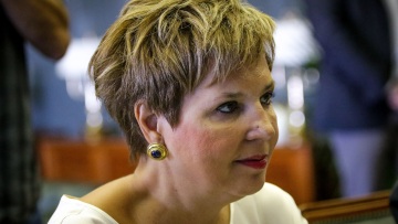 Η Ολγα Γεροβασίλη ζητάει έρευνα για το βίντεο με τον αιμόφυρτο Ζακ Κωστόπουλο