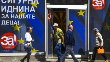 Σκόπια: Ύποπτοι λογαριασμοί στο twitter καλούν σε αποχή από το δημοψήφισμα