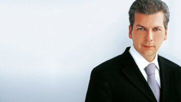 Folli Follie: Ο διάλογος Κουτσολιούτσου με τους FT για τα 350 εκατ. στην Ασία