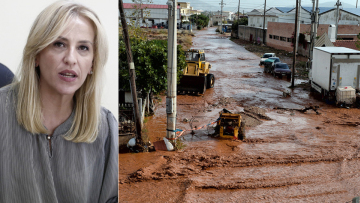 Η Εισαγγελία καλεί τη Δούρου ως ύποπτη να δώσει εξηγήσεις για τις φονικές πλημμύρες στη Μάνδρα 