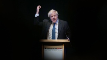 Brexit: Ο Τζόνσον καλεί τους Συντηρητικούς να «ξεφορτωθούν» τη Μέι και το σχέδιό της 