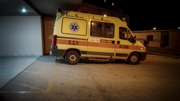  Σοκ στην Πάτρα: Μάγειρας τραυμάτισε με μπαλτά... αντίζηλό του μπροστά στα μάτια των πελατών!