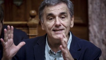 Προσκλητήριο Τσακαλώτου σε Ασιάτες να επενδύσουν στην Ελλάδα