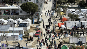 Χάος με το προσφυγικό: Εισαγγελική έρευνα για τα κονδύλια, «βουλιάζει» από μετανάστες η Θεσσαλονίκη