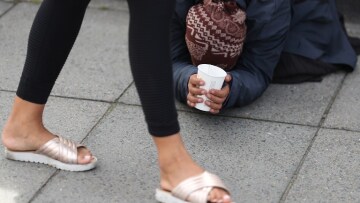 Ουγγαρία: Μετά τους μετανάστες, ο Βίκτορ Ορμπάν ξεκινά «διωγμό» για τους άστεγους!