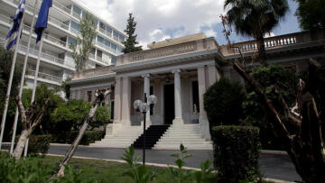 Διαψεύδει το Μαξίμου τους New York Times για το ρόλο της Μόσχας στη Συμφωνία των Πρεσπών