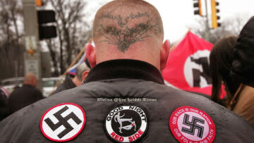 Βρετανοί νεοναζί ονόμασαν το παιδί τους Αδόλφο και τώρα... τρέχουν στα δικαστήρια