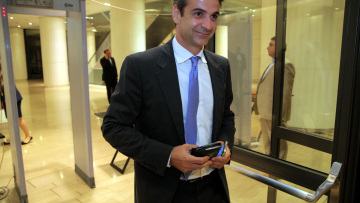 Μητσοτάκης: «Διεθνοποιεί» τις θεσμικές παρεκτροπές των ΣΥΡΙΖΑΝΕΛ μετά τις νέες απειλές Πολάκη για φυλακίσεις