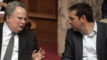 Διεθνή ΜΜΕ για Κοτζιά: «Παραίτηση-έκπληξη στην κυβέρνηση Τσίπρα»