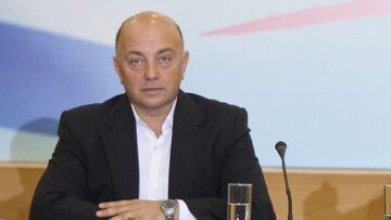 Ο εκπρόσωπος των ΑΝΕΛ καταγγέλλει τον Μητσοτάκη ότι θέλει να ρίξει την κυβέρνηση 