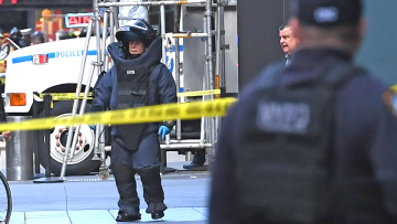 Τρομο-μπαράζ στις ΗΠΑ: Τουλάχιστον επτά εκρηκτικοί μηχανισμοί σε Κλίντον, Ομπάμα και MME