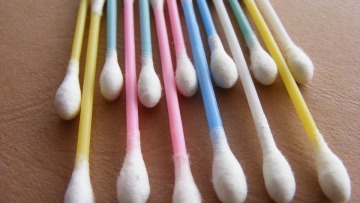 Τέλος πλαστικά μαχαιροπίρουνα, μπατονέτες και καλαμάκια στην Ευρώπη