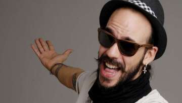 The Voice: Ο Πάνος Μουζουράκης έκανε ακροβατικά on stage 