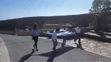 Συγκινεί η παρέλαση με τους τρεις μαθητές της Γαύδου