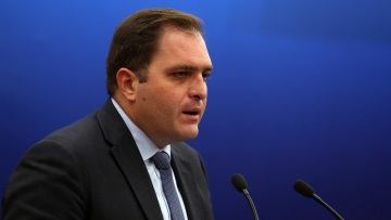 Πιτσιλής: Να μη γίνονται κατασχέσεις σε χρέη κάτω των 500 ευρώ