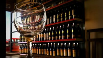 Στην 9η θέση της παραγωγής κρασιού η Ελλάδα για το 2018