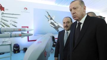 Ερντογάν: Η Τουρκία κατασκευάζει τους πρώτους εγχώριους πυραύλους μεγάλου βεληνεκούς