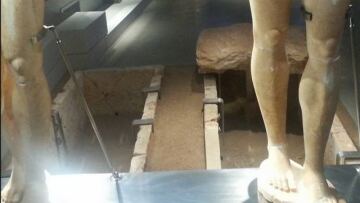 Φθιώτιδα: Αγρότης φύτευε ελιές και βρήκε αρχαιολογικούς θησαυρούς 