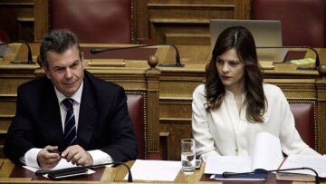 Αναδρομικά συνταξιούχων, μόνο για όσους προσέφυγαν στη Δικαιοσύνη, λέει ο Τάσος Πετρόπουλος