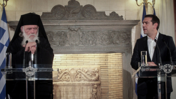 Τσίπρας - Ιερώνυμος: Οι κληρικοί δεν θα είναι δημόσιοι υπάλληλοι αλλά... θα πληρώνονται από το κράτος