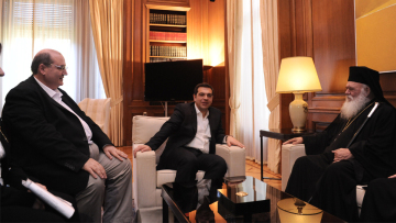 Φίλης και ιερείς κατά της συμφωνίας Τσίπρα-Ιερώνυμου