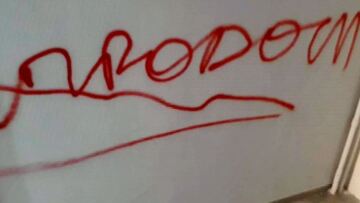 Επίθεση στο σπίτι του Γιάννη Μπουτάρη - Έγραψαν στους τοίχους «προδότη»