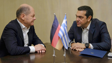 Σολτς: Στο σωστό δρόμο η Ελλάδα, αλλά... ούτε κουβέντα για τις συντάξεις