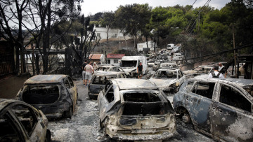 Οργή στο Twitter μετά τις αποκαλύψεις για το Μάτι: «Εθνική τραγωδία, έγκλημα χωρίς τιμωρία»