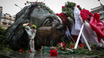 17 Νοεμβρίου - Επέτειος Πολυτεχνείου: Ποιοι τηρούν αργία και ποιοι εργάζονται κανονικά, οι κυκλοφοριακές ρυθμίσεις στην Αθήνα 
