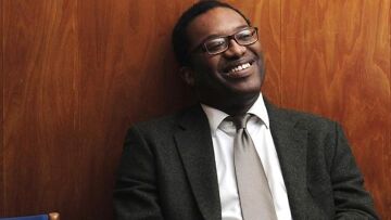 Υπερασπίζεται την Μέι ο υφυπουργός Brexit