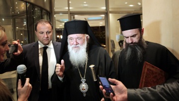 Ιερώνυμος για δεύτερη φορά: «Εγώ θα μιλήσω τελευταίος» 