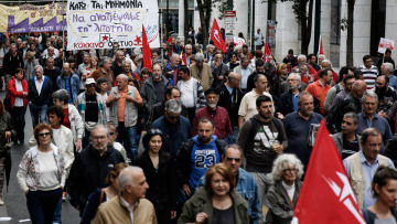 Σε απεργιακό κλοιό η χώρα - Σε Κλαυθμώνος και Ομόνοια τα συλλαλητήρια ΓΣΕΕ-ΠΑΜΕ