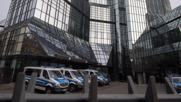 Η Deutsche Bank υπό έρευνα για ξέπλυμα χρήματος - Διωκτικές αρχές έκαναν έφοδο στα γραφεία της